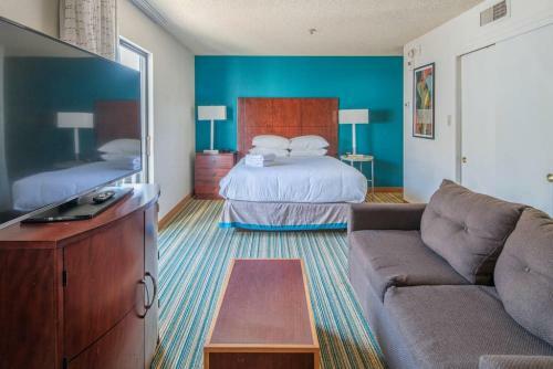 Wanderjaunt - North Phoenix Apartments