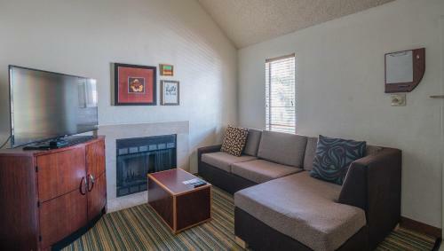 Wanderjaunt - North Phoenix Apartments