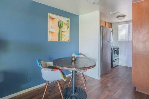 Wanderjaunt -- Classic Downtown Phoenix Apartments