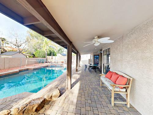 Inviting Central Scottsdale Stunner Home