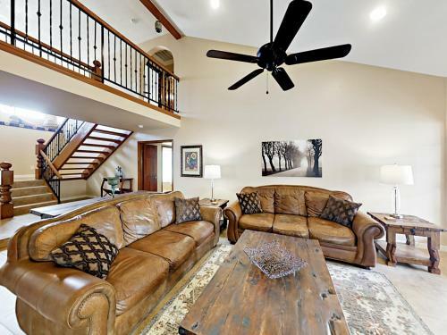 Inviting Central Scottsdale Stunner Home