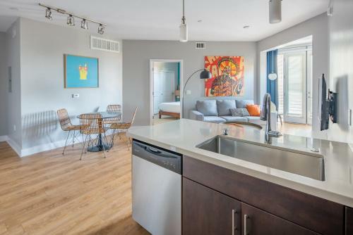 Luxury Biltmore Apartments By Wanderjaunt