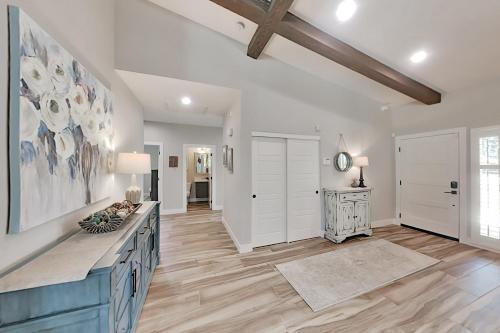 Brand-new Desert Retreat With Private Backyard Oasis Home