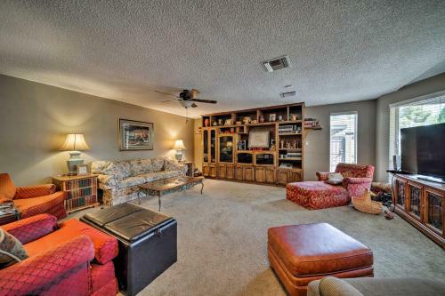 Phoenix Home With Pools Last Min Discounted Rates!