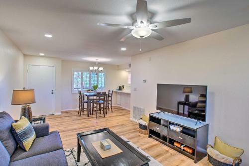 Apartamento Modern Paradise Valley Escape With Pool Access!