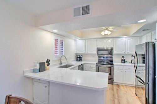Apartamento Modern Paradise Valley Escape With Pool Access!