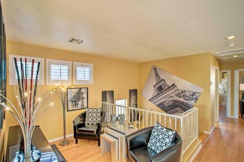 Luxury Glendale Getaway With Hot Tub And Patio!