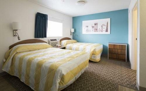 Hotel Intown Suites Extended Stay Phoenix Az - East