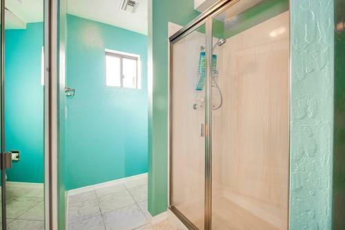 North Phoenix 6 Bdrm W Guest House And Htd Pool