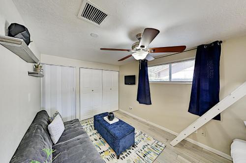 Family Friendly Home With Heated Pool & Waterslide Home