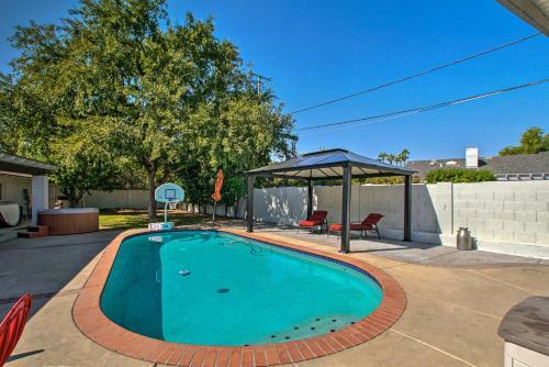 Charming Phoenix Casita With Hot Tub, Bbq And Pool!