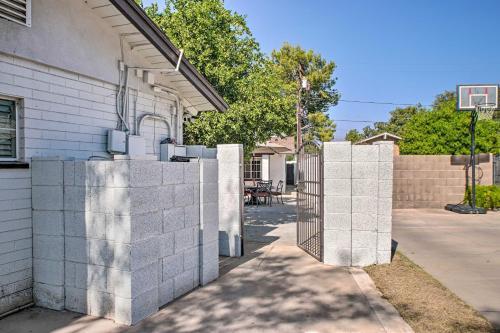 Charming Phoenix Casita With Hot Tub, Bbq And Pool!