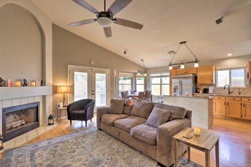 Spacious Glendale Home With Pool, Covered Patio