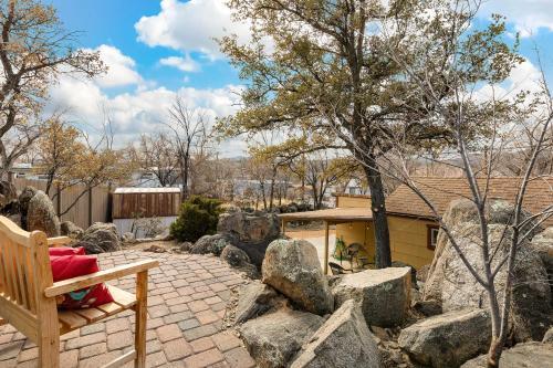 Cottage Minutes From Top Prescott Attractions
