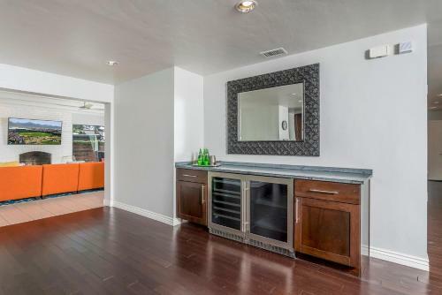 Scottsdale - 8313 E Crestwood Way