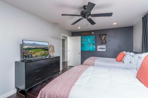 Scottsdale - 8313 E Crestwood Way