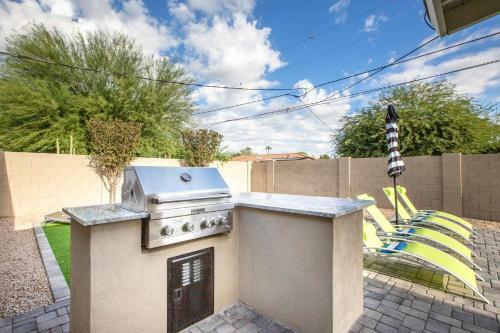 Scottsdale - 7532 E Hazelwood St