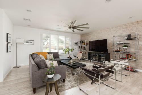 Scottsdale - 8738 E Rose Lane