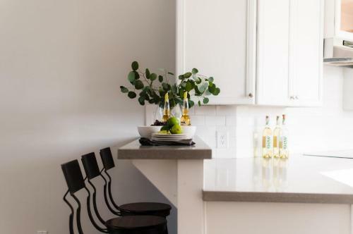N 75th St #202 - Ivory II