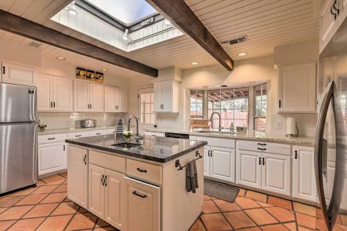 Oasis With Hot Tub, Fire Pit And Optional Chef!