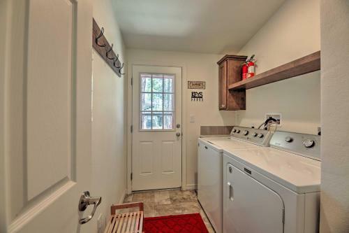 Show Low Abode With Fire Pit Explore And Relax!