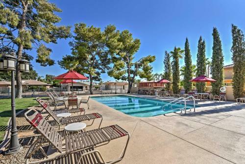 Peaceful Sun Lakes House With Community Pool And Golf!