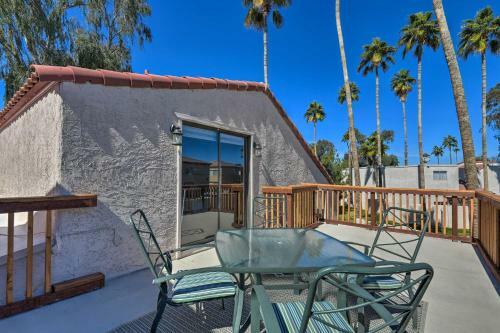 Tempe Golf Retreat With Putting Green And Pool Access!