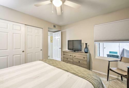 Remodeled Tempe Apt With Shared Pool About 4 Miles To Asu
