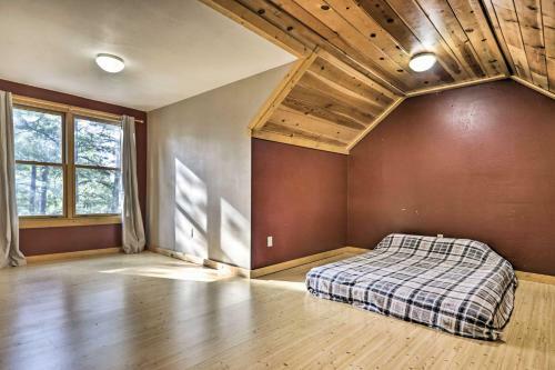 Luxury Show Low Cabin With Furnished Deck