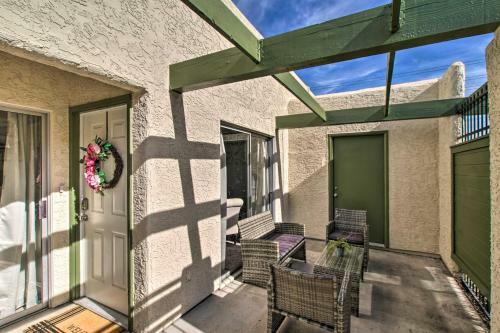 Bright Townhome With Terrace Walk To Sloan Park