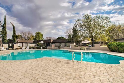 Tranquil Tempe Townhome With Pool - 5 Mi To Asu!