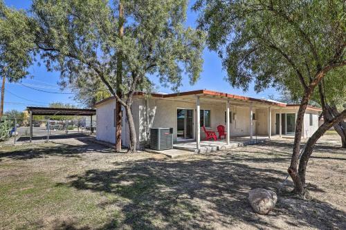 Family-friendly Escape Downtown Tucson 4 Mi!