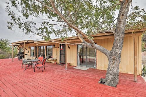 Mtn-view Retreat With Modern Interior And Kitchen!