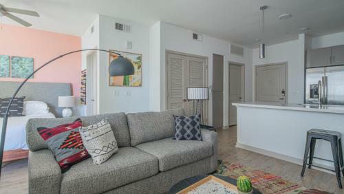 Wanderjaunt - Tempe Luxury Apartments