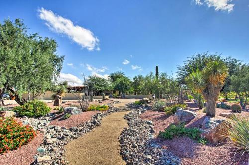 Luxe Tucson Vineyard Home With Views And Fire Pit