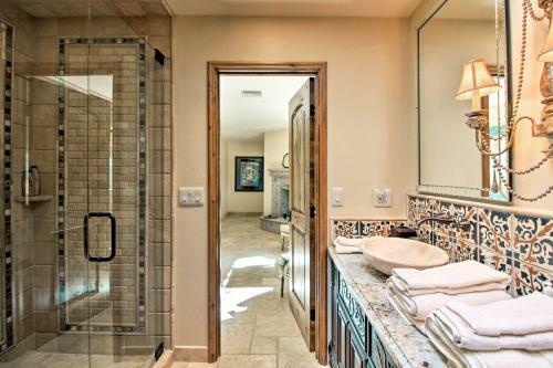 Luxe Tucson Vineyard Home With Views And Fire Pit