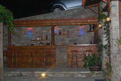 Hostal Dryades Guesthouse
