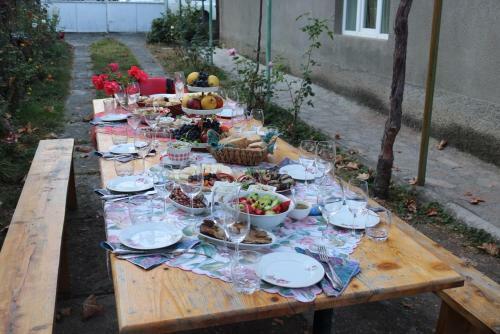 Hostal Milorava's Guest House