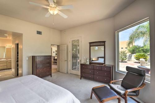 Tucson Getaway With Hot Tub, Fireplace And Office!