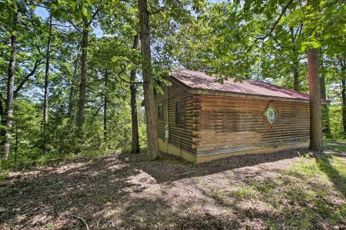 Secluded Studio With Deck, About 8 Miles To Beaver Lake!
