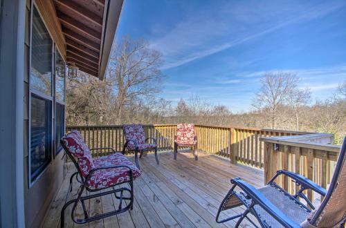 Fisherman-friendly Bull Shoals Home On Lake!