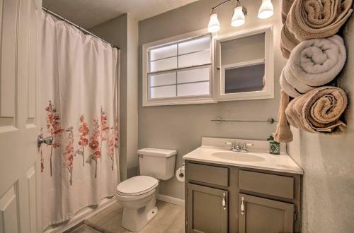 Fisherman-friendly Bull Shoals Home On Lake!