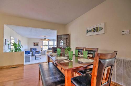Fisherman-friendly Bull Shoals Home On Lake!
