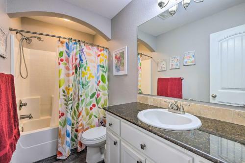 Upscale Pet-friendly Townhome Private Patio