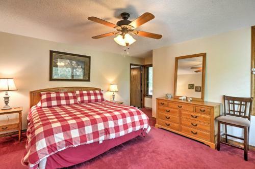 Waterfront Home On Lake Sherwood With Dock And Deck!