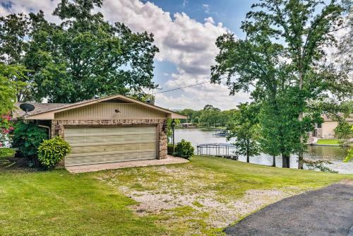 Lakefront Hot Springs Home With Hot Tub And Dock!