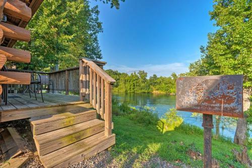Riverfront Fishing Cabin In Heber Springs!