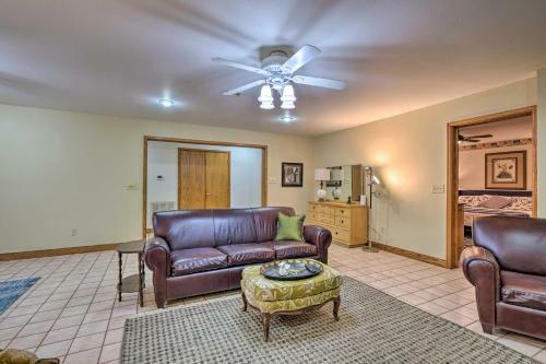 Pet-friendly Home 7 Miles To Dickson Street!