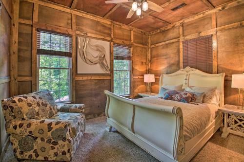 Upscale Hot Springs Escape Less Than 1 Mi To Downtown