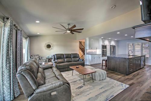 Spacious Hot Springs Escape On Lake Hamilton!